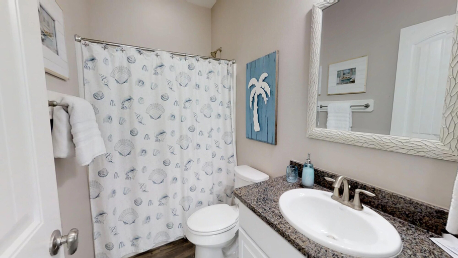 Bathroom 4, Trestles-14925, Nueces