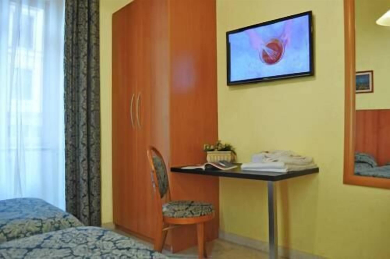Bedroom 3, Hotel Fiorenza, Rome