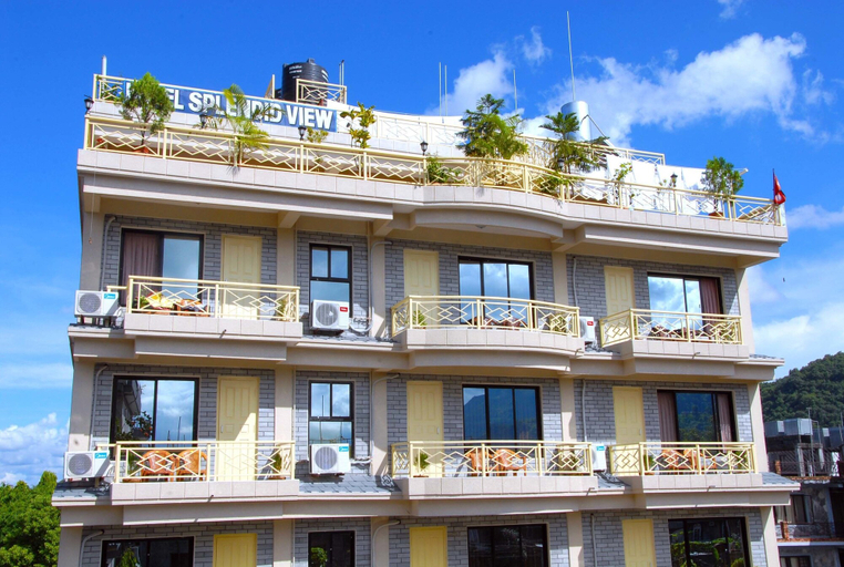Exterior & Views