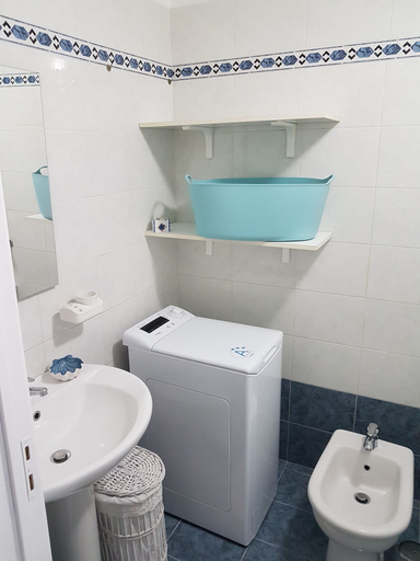 Bathroom 3, La Conchiglia Monopoli, Bari