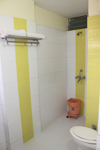 Bathroom 4, Hotel Muskan Palace, Jaipur