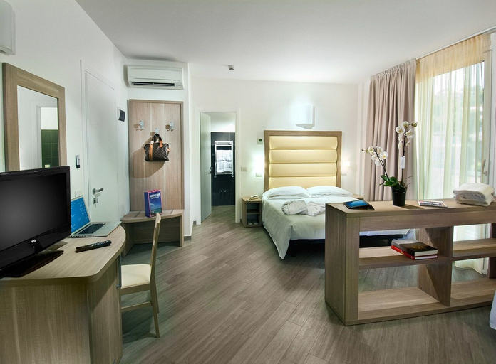 Bedroom 4, Hotel Atlantic, Pesaro E Urbino
