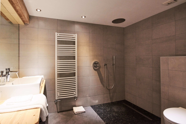 Bathroom 5, La Foyère, Savoie