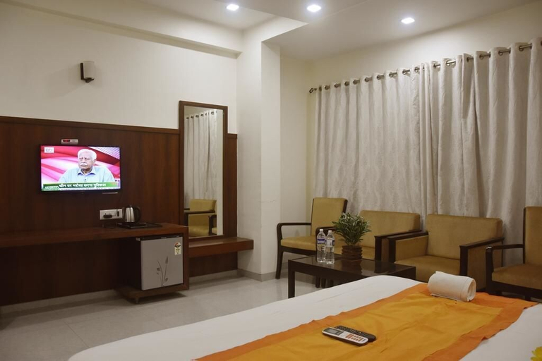 Bedroom 4, Hotel Sai Shubham, Ahmadnagar