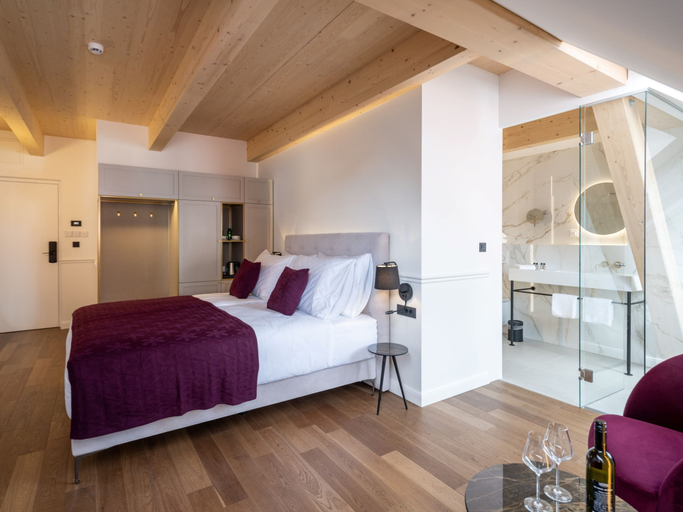 Bedroom 3, Hotel Heritage, Ljubljana