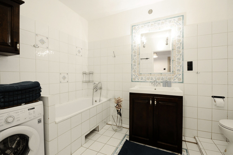 Bathroom 4, A Place Like Home Apartamenty Wiewiorcza, Gdańsk City