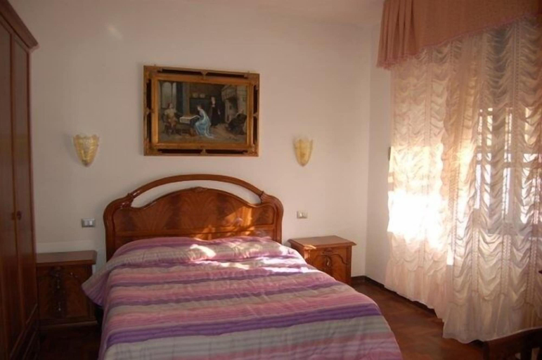 Bedroom 4, Tanit Hotel Ristorante Museo, Carbonia-Iglesias