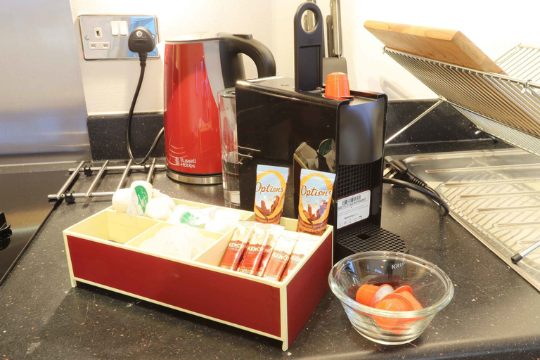 Food & Drinks, Mailbox Grand Central Prime Apartment- City View, Birmingham