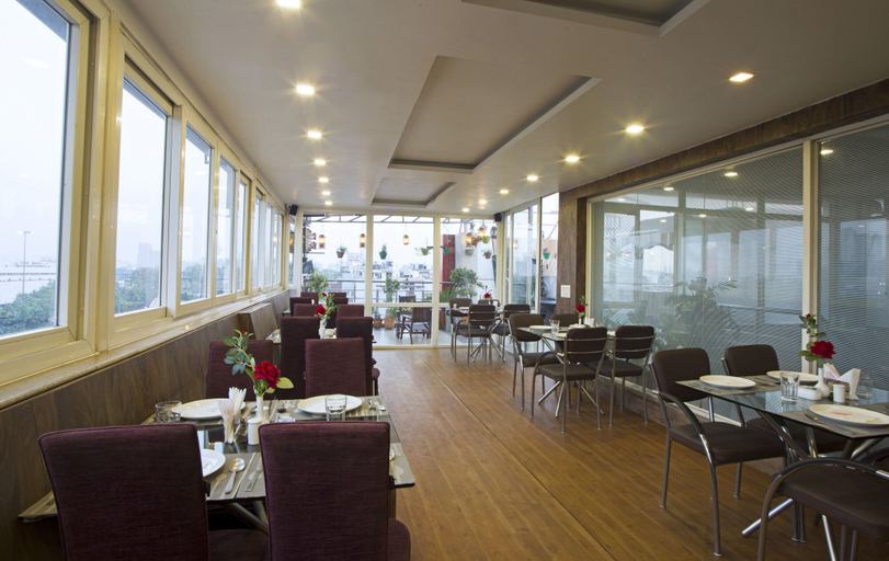 Food & Drinks 5, Trimrooms Palm D'or, Delhi