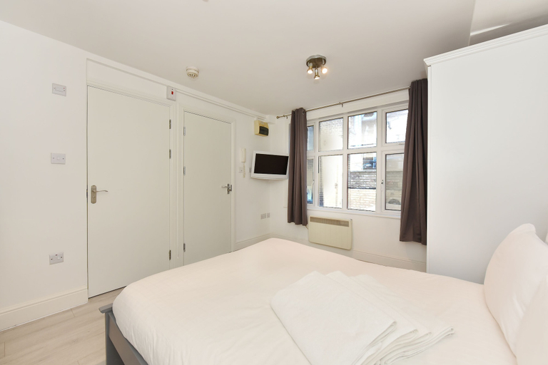 Bedroom 2, Chancery Lane Studios, London
