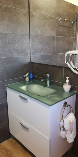 Bathroom 3, Pensión La Estación, Lugo