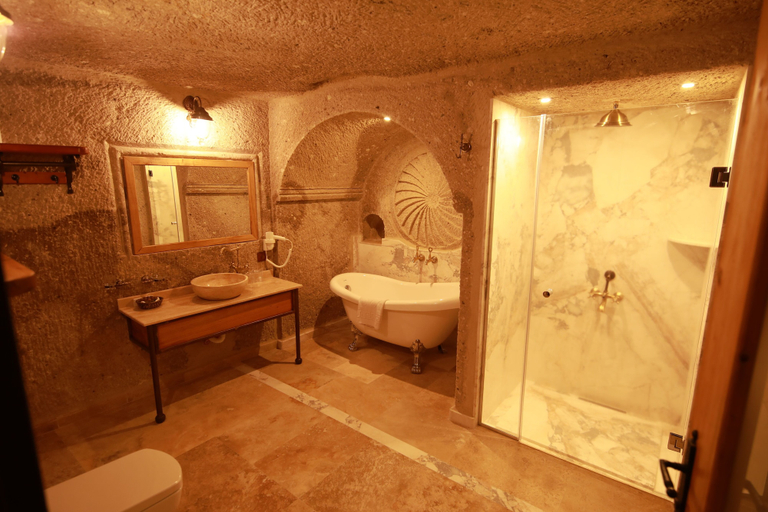 Bathroom 5, Sarnich Cave Suites, Nevşehir