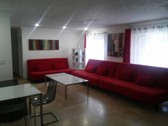 House for 12, Broward