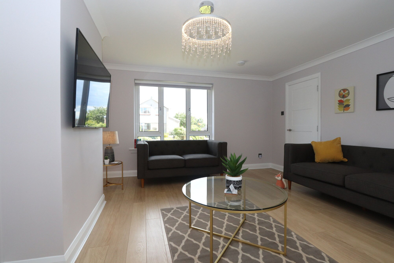 Others 5, Dunfermline Luxury 3 bedroom house, Fife