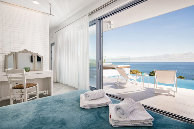 Others 5, Fiore Suites, Ionian Islands