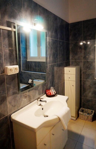 Bedroom 27