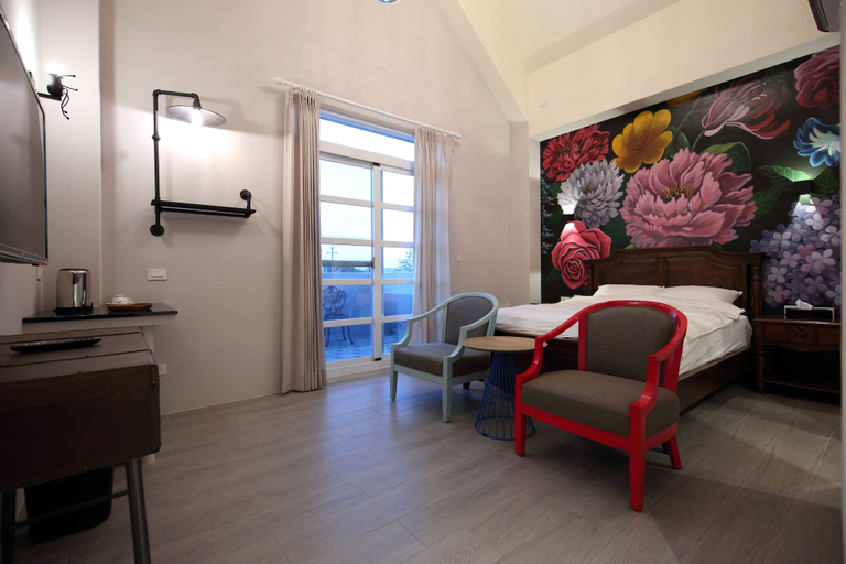 Others 5, Serrado Manor, Hualien