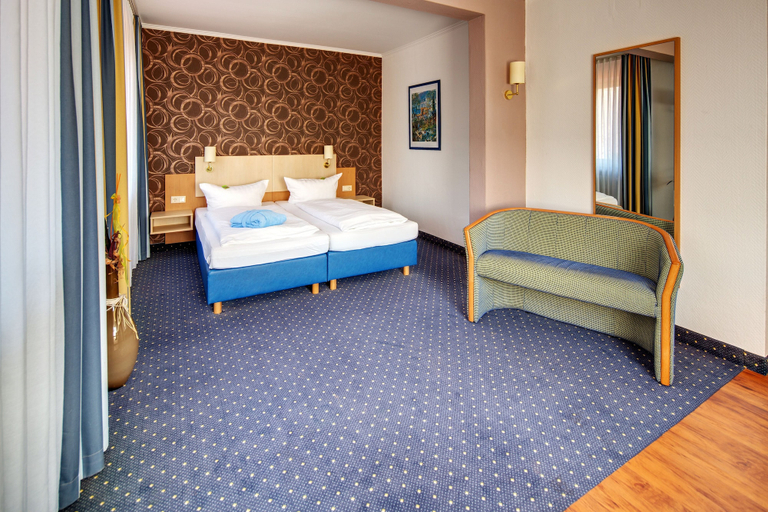 Bedroom 2, Hotel Am Stadtpark, Emsland