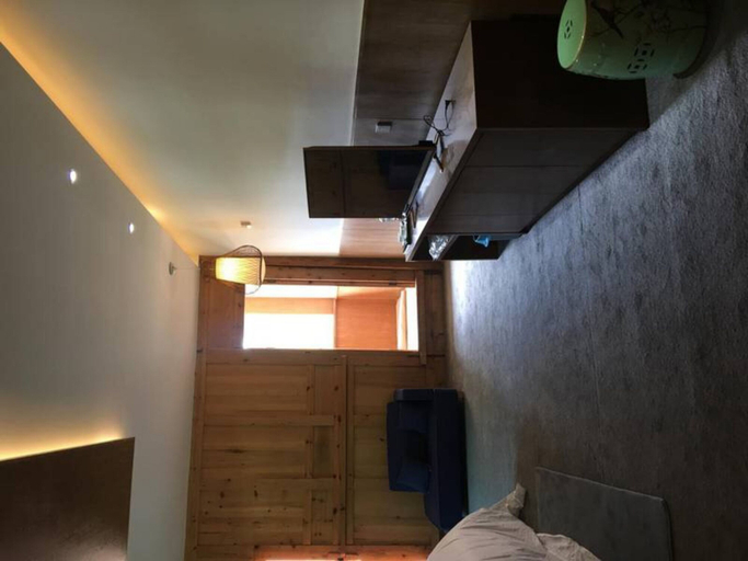 Bedroom 3, Shangri-La Youyou Inn, Dêqên Tibetan