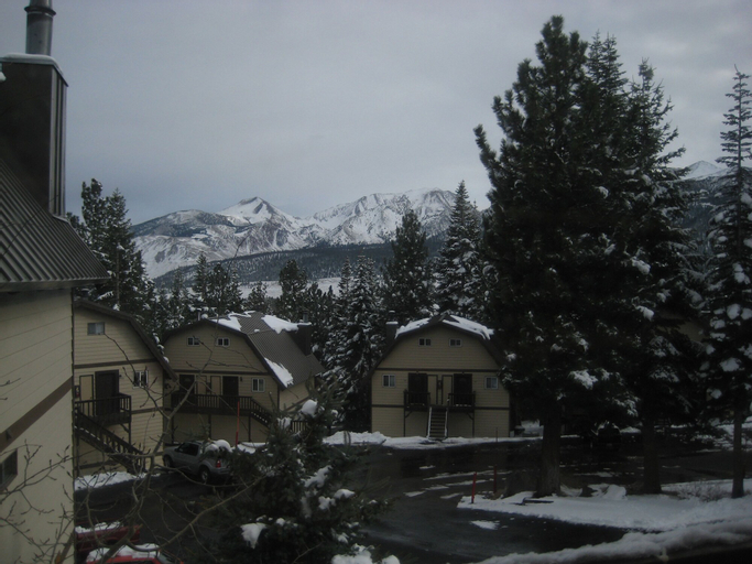 Exterior & Views 2, Mammoth View Villas Mammoth Reservation Bureau, Mono