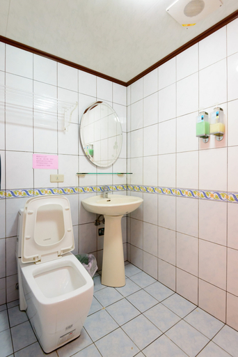 Bathroom 4, Fairy Story Ecological Farm B&B, Yilan