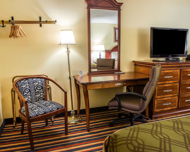 Others 5, Econo Lodge Jefferson Hills Hwy 51, Allegheny
