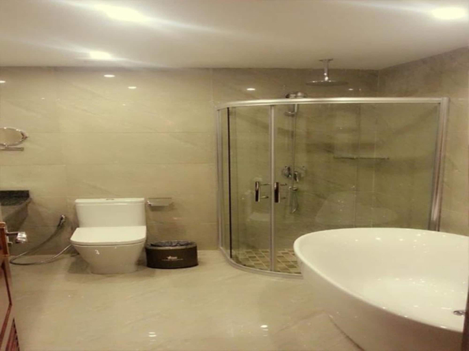Bathroom 4, Star World Hotel, Naypyitaw