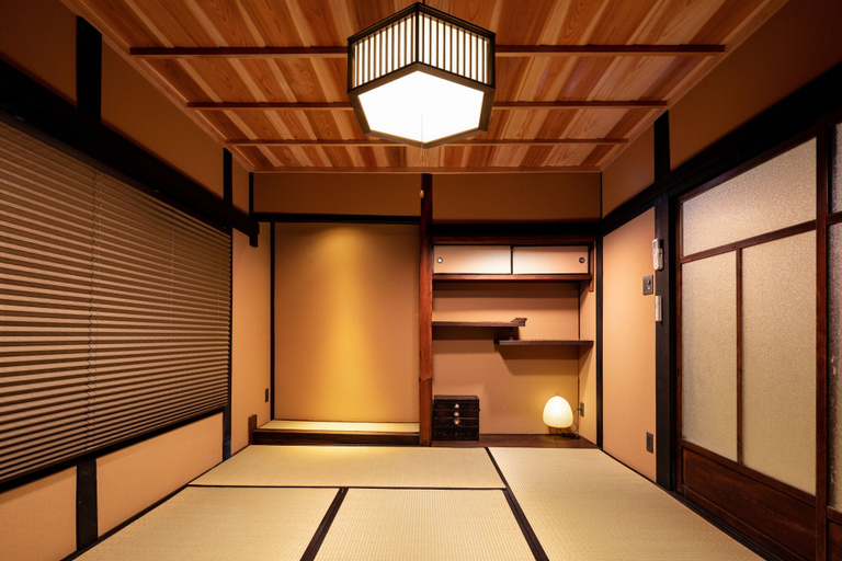 Others 4, Tsumugi Hachijominamotocho, Kyoto