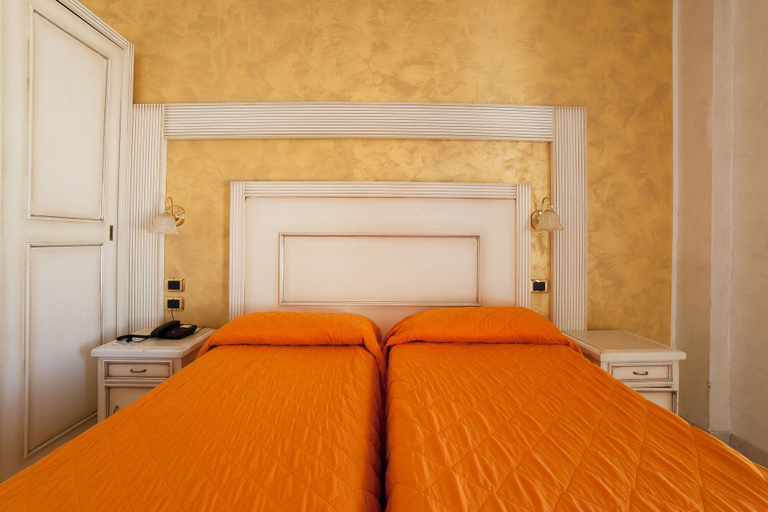 Bedroom 3, Hotel Diplomat Palace, Rimini