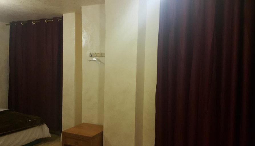 Bedroom 3, Al-Houriat Hotel, Amman