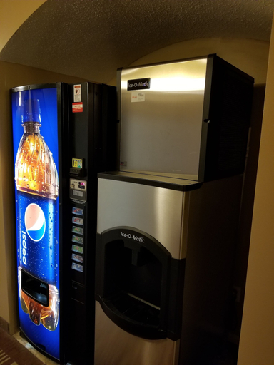 Others 4, Econo Lodge Jamestown South, Stutsman