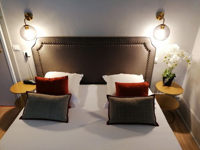 Bedroom 3, A l'Hotel des Roys, Yvelines
