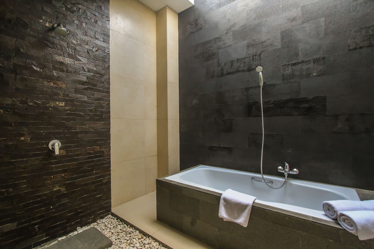 Bathroom 4, Giri Ungasan Villa, Badung