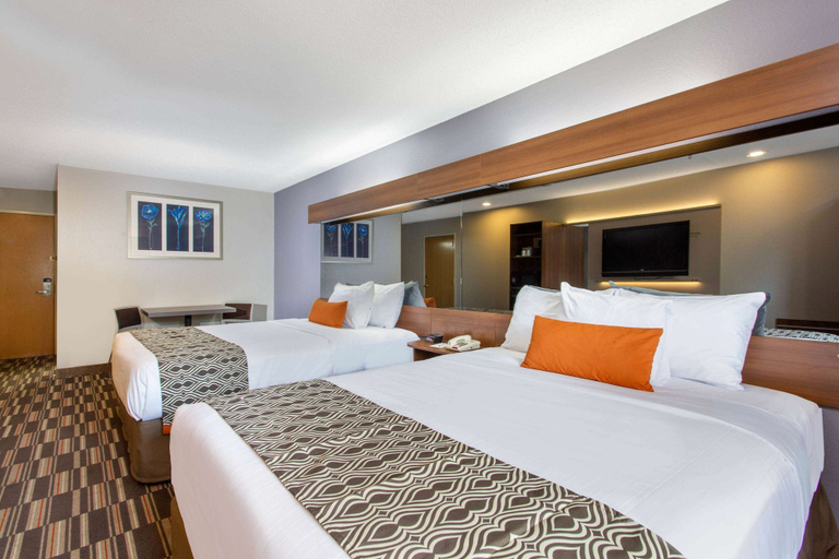 Bedroom 4, Microtel Inn & Suites By Wyndham Philadelphia Air, Philadelphia