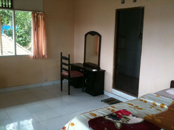 Bedroom 4, Astradana Hotel & Restaurant, Bangli