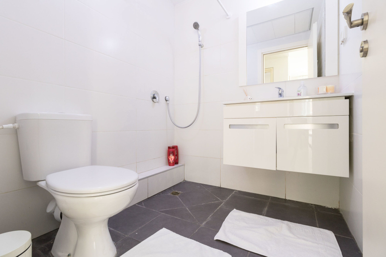 Bathroom 3, Kook 7 Apartment - Isrentals