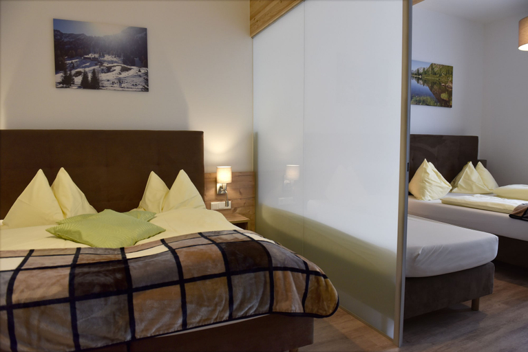 Bedroom 2, Chaletdorf Fanningberg, Tamsweg