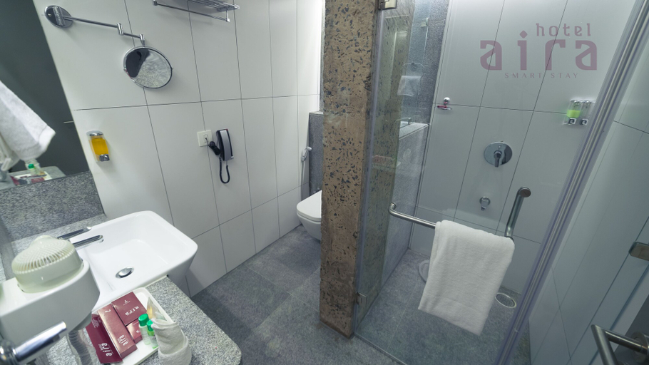 Bathroom 3, Hotel Aira, Krishna