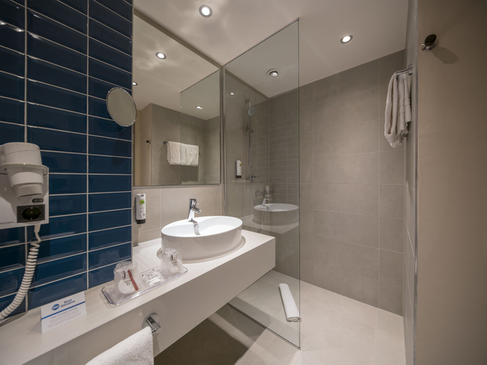Bathroom 5, Best Western Hotel The K Munich Unterfoehring, München