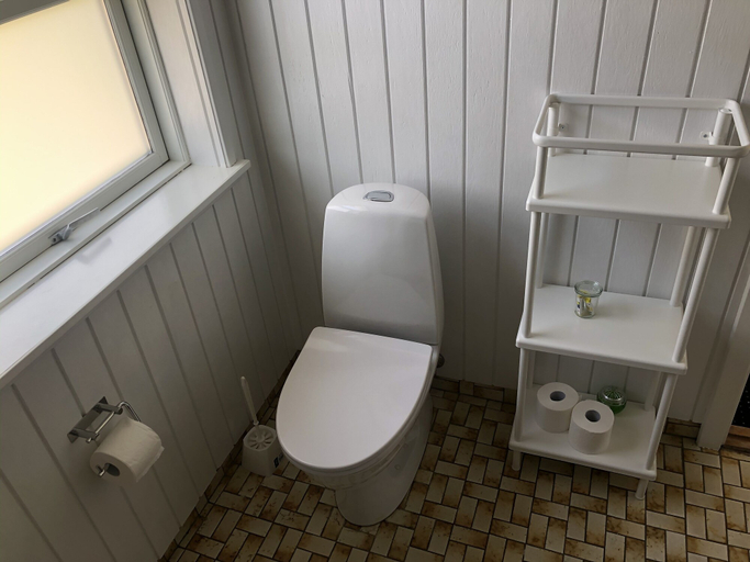 Bathroom 3, Nordby Kro, Samsø