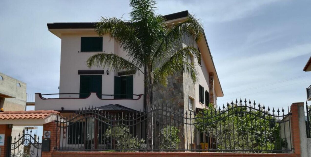 Exterior & Views 5, La Collina B&B, Messina