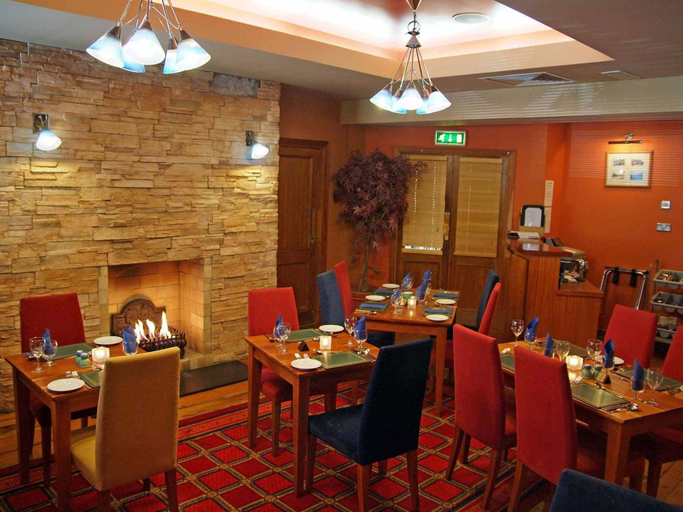 Food & Drinks 5, Parkavon Hotel