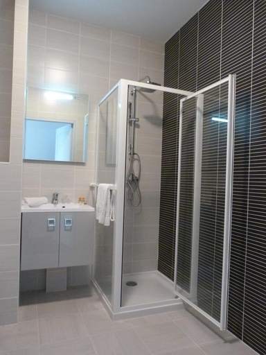 Bathroom 4, Adonis La Baule, Loire-Atlantique