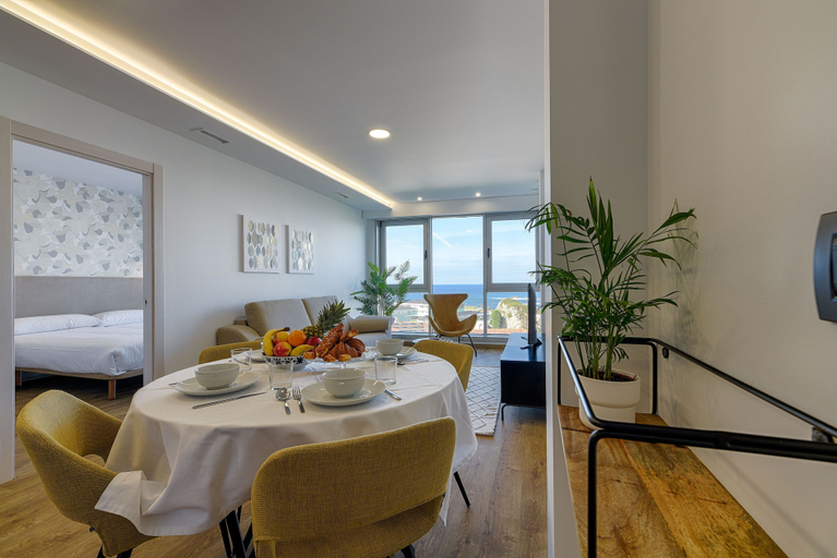Food & Drinks, TH Apartments by Como en Casa, A Coruña