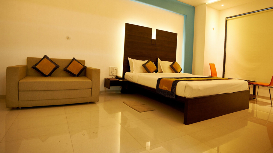 Bedroom 3, Hotel Sai Nisarg, Ahmadnagar