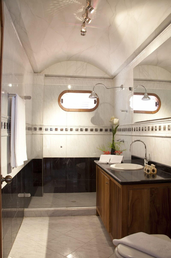 Bathroom 5, Hotel Casa Castel, Cartagena de Indias