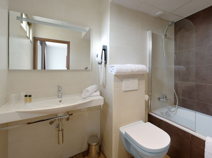 Bathroom 3, Hôtel Esprit d'Azur, Alpes-Maritimes