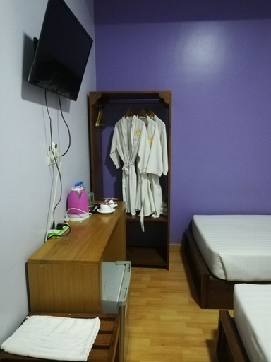 Bedroom 3, Royal Yadanarbon Hotel, Mandalay