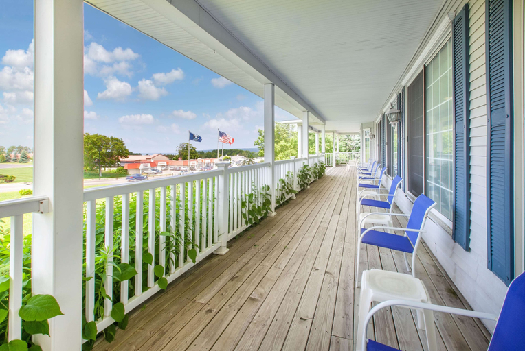 Others 5, Days Inn by Wyndham Petoskey, Emmet