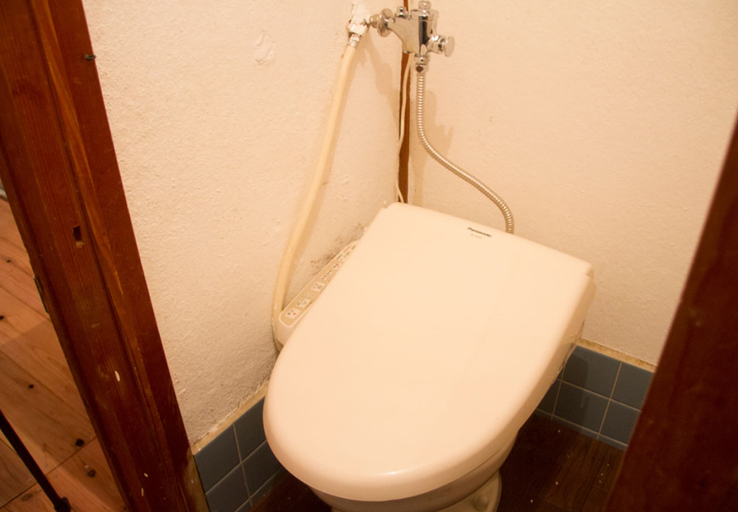 Bathroom 3, Engawa, Tonoshō